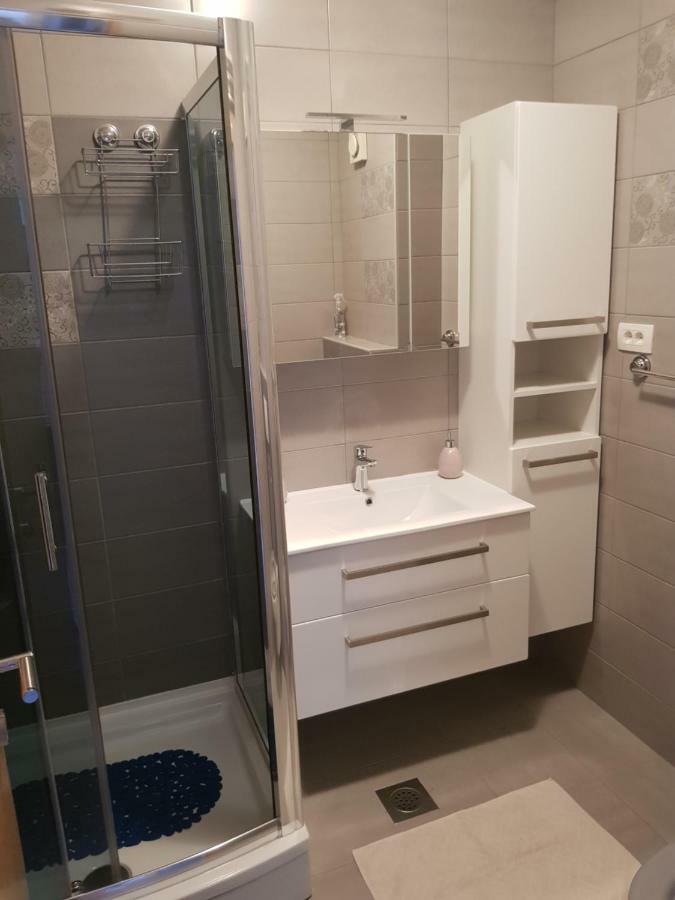 Apartment Doris Кострена Екстер'єр фото