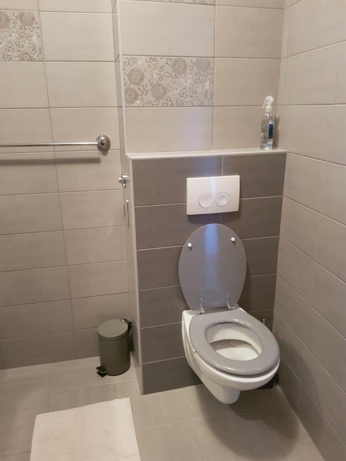 Apartment Doris Кострена Екстер'єр фото