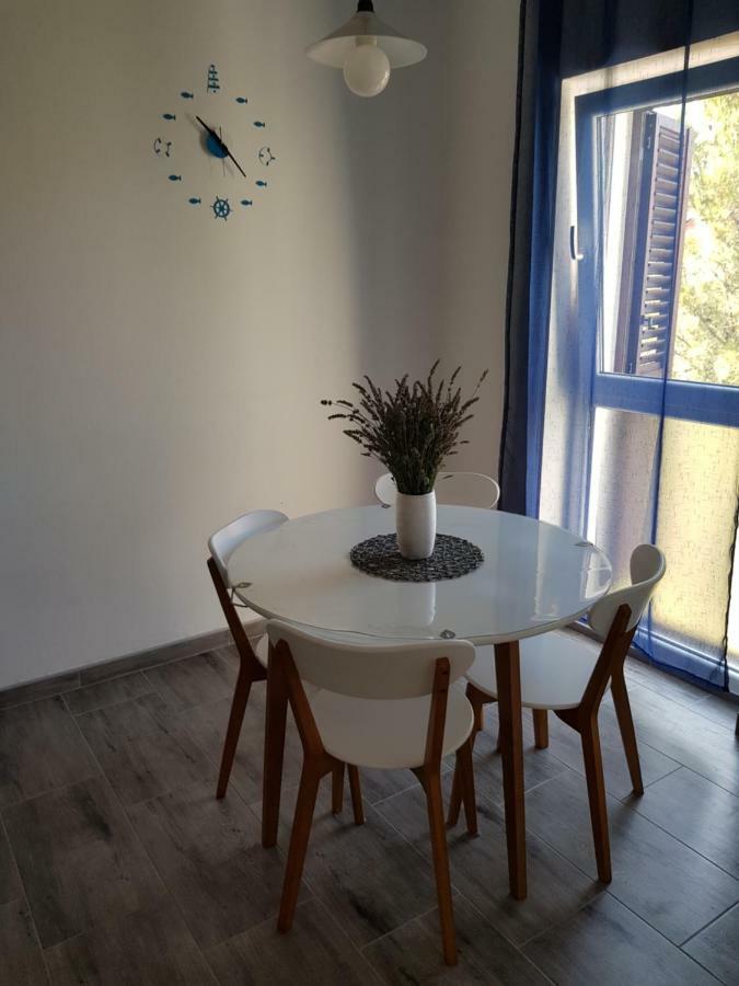 Apartment Doris Кострена Екстер'єр фото